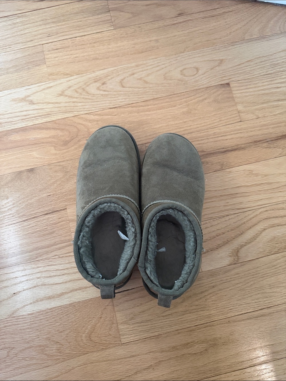 Ugg mini boots